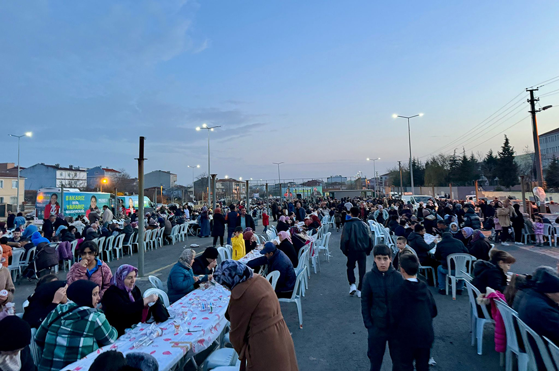 Ergene Belediye Başkan Adayı Müge Yıldız Topak, Sağlık Mahallesi’nde Ramazan Buluşması Gerçekleştirdi